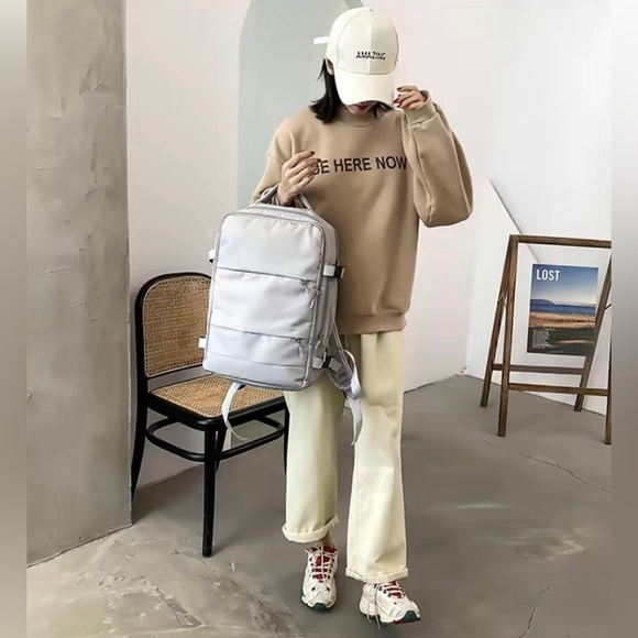 Travel Backpack - Picture 4 of 5